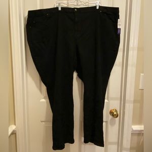 Plus size jeans in black. New with tags.